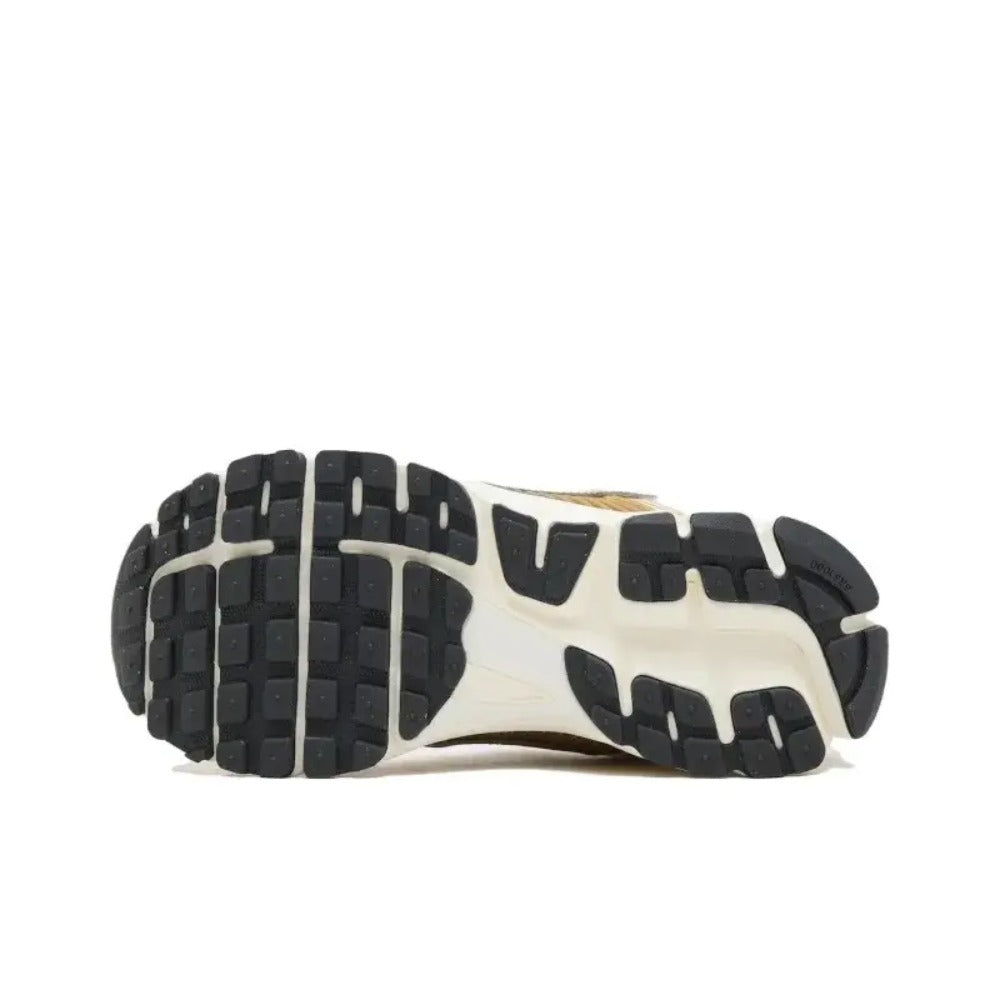 HF7723-001-Zoom Vomero 5 Metallic Gold Women's Shoes