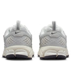 F6998011-Zoom Vomero 5 'Photon Dust Chrome'