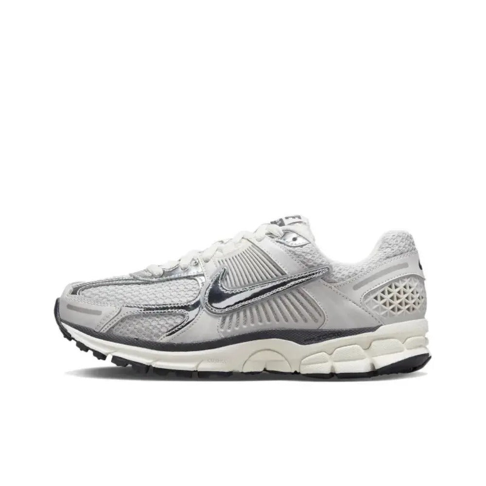 IV5738-133-Zoom Vomero 5 Athletic Shoes